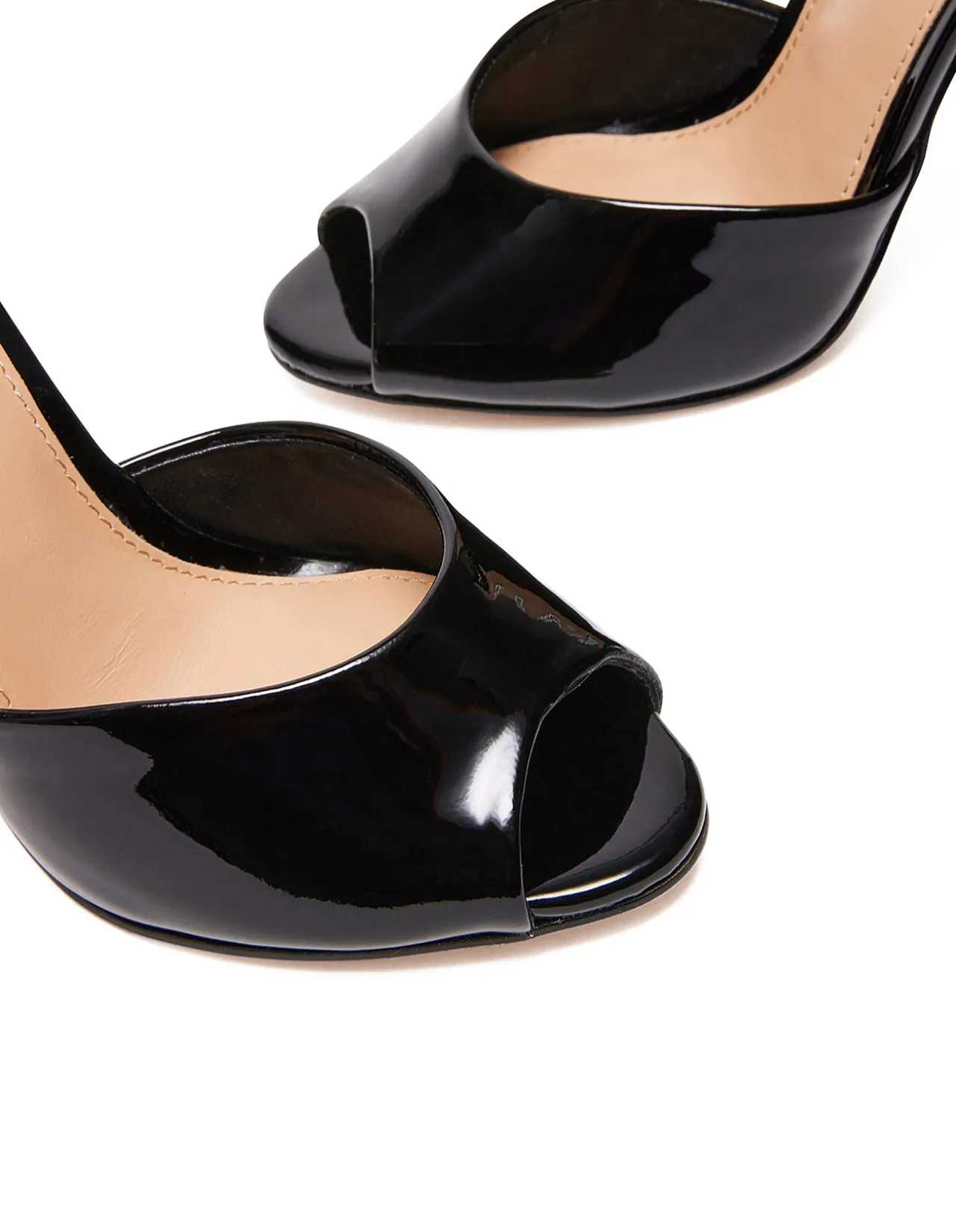 PRIYA HEELS