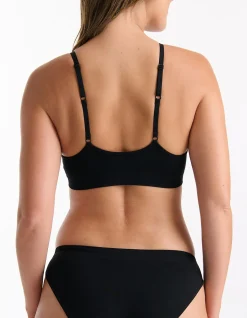 PUREBASICS TRIANGLE BRALETTE