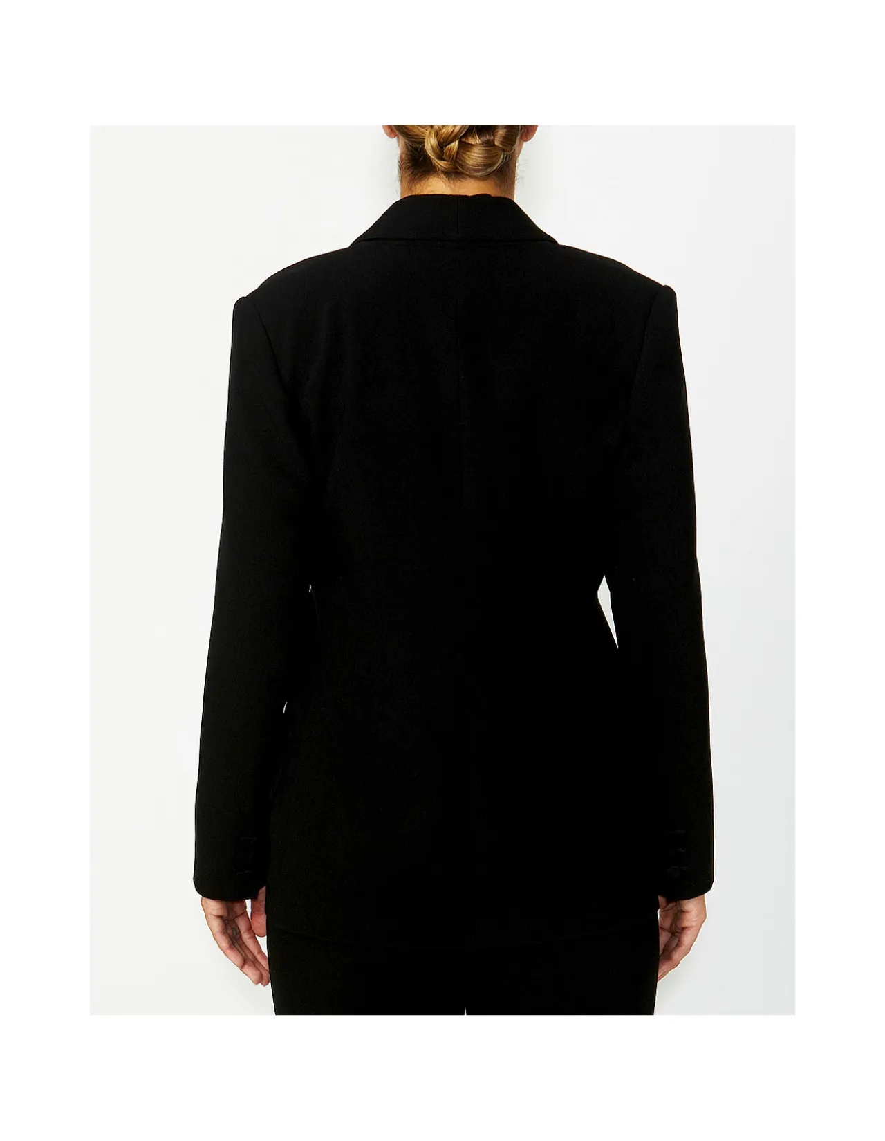 QUINN BLACK BLAZER