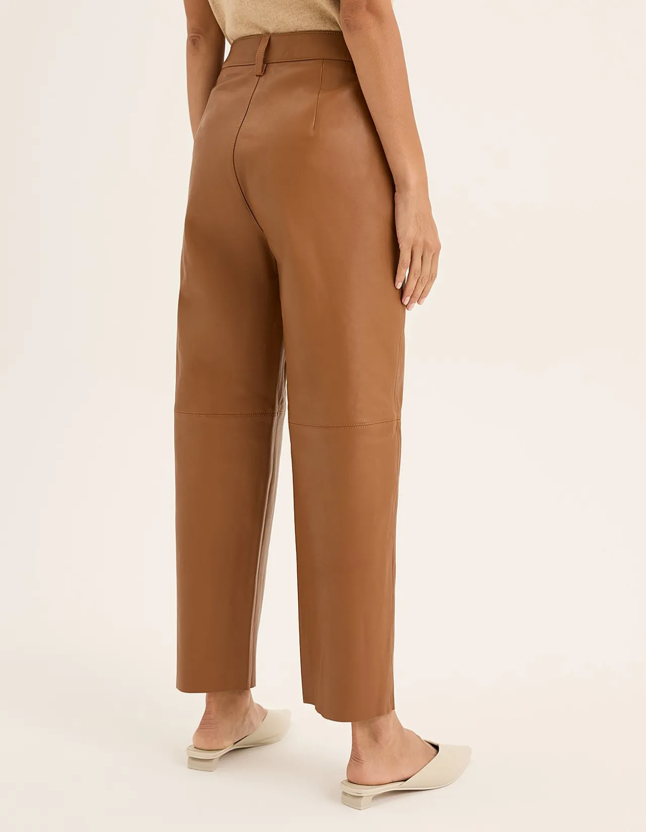 Raw Hide Pant with Sleek Design and Zip Closure