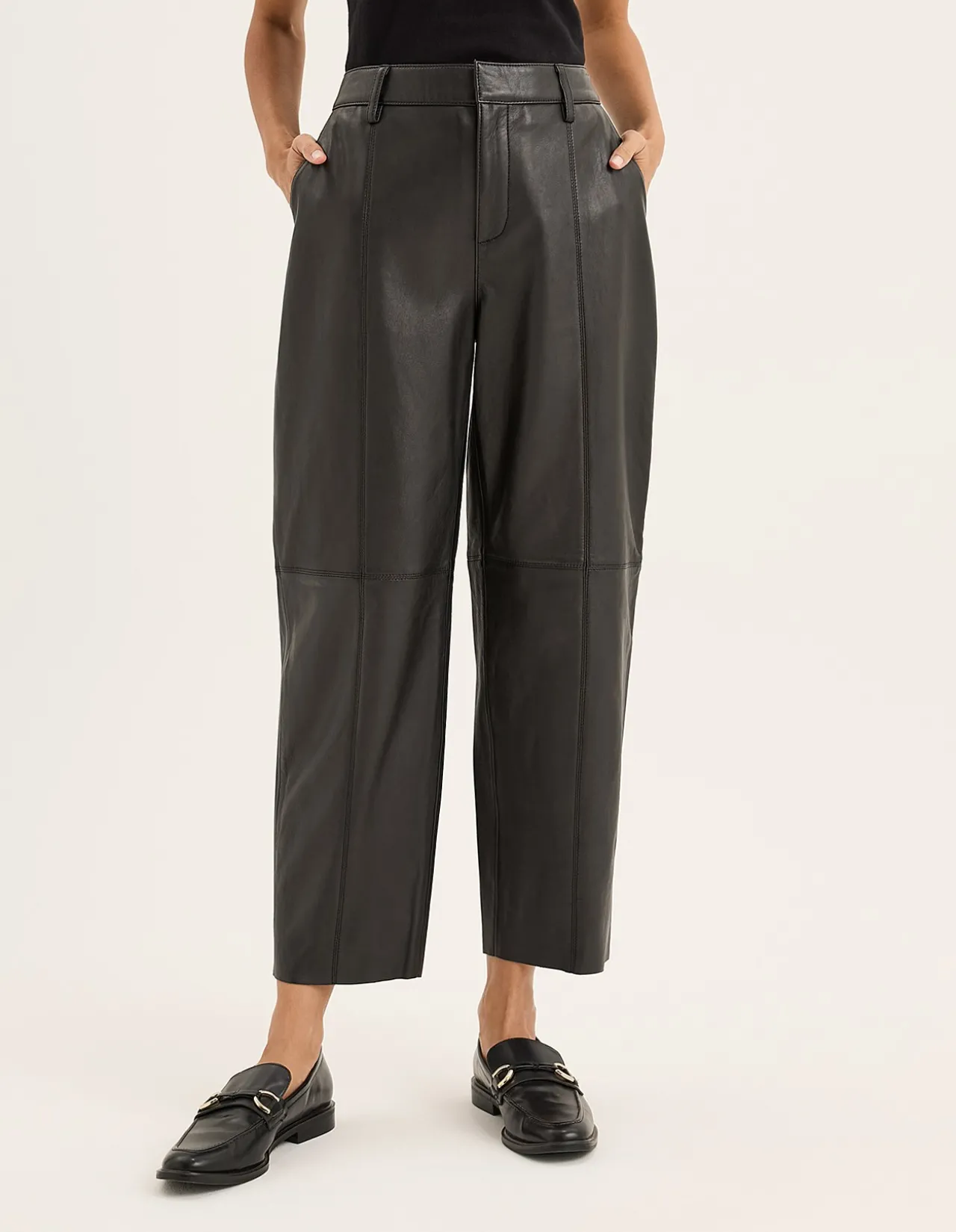 Raw Hide Pant with Sleek Design and Zip Closure
