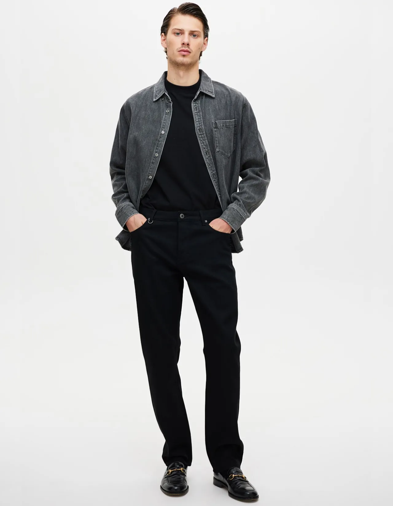 Ray Straight Sharp Black Stretch Jeans