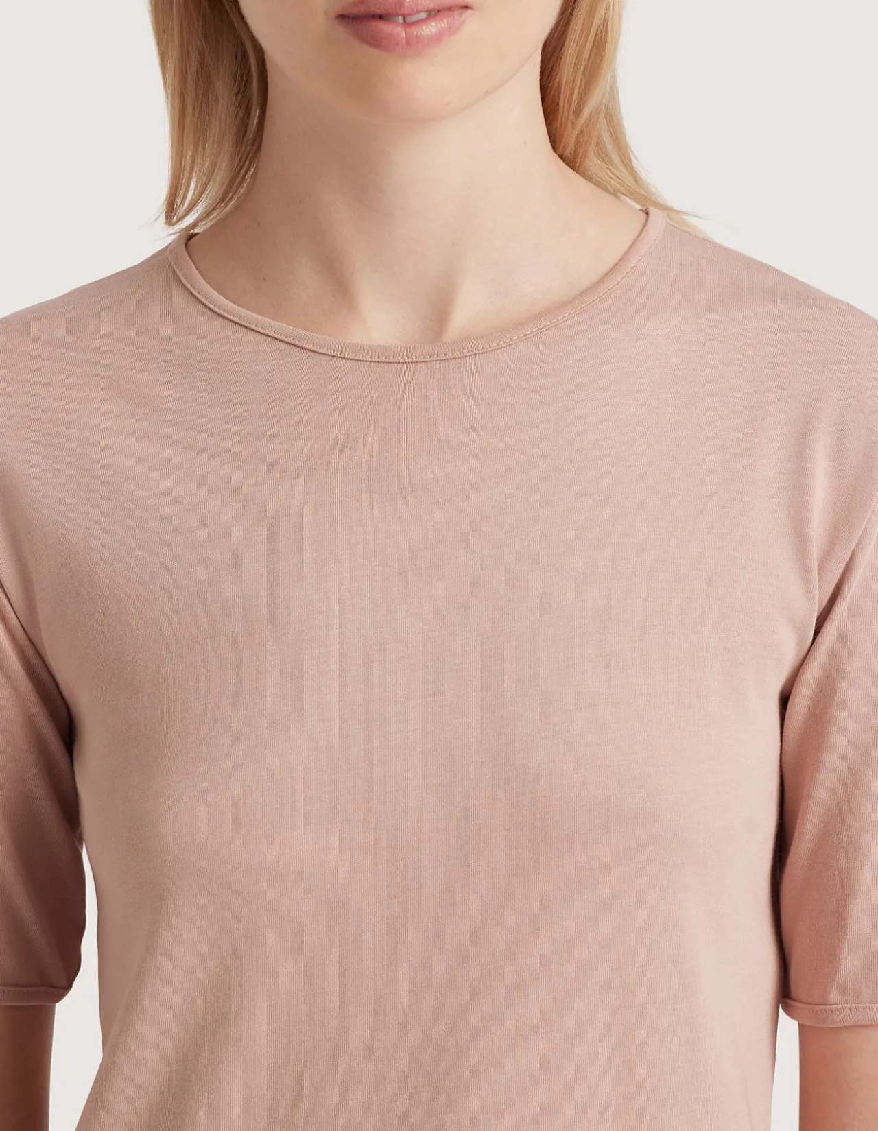 REALM T-SHIRT SMALL IN DUSTY ROSE