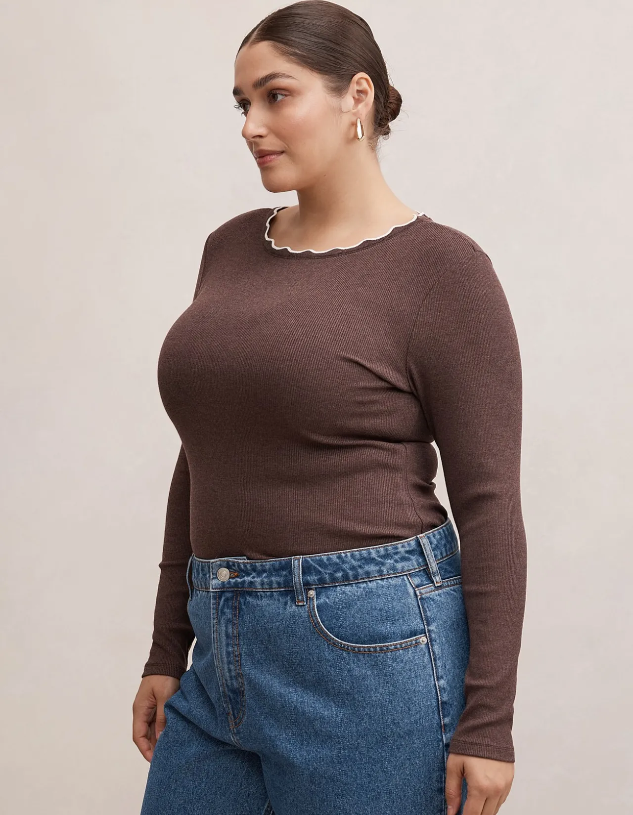 REBECCA CURVE SCALLOP LONG SLEEVES TOP