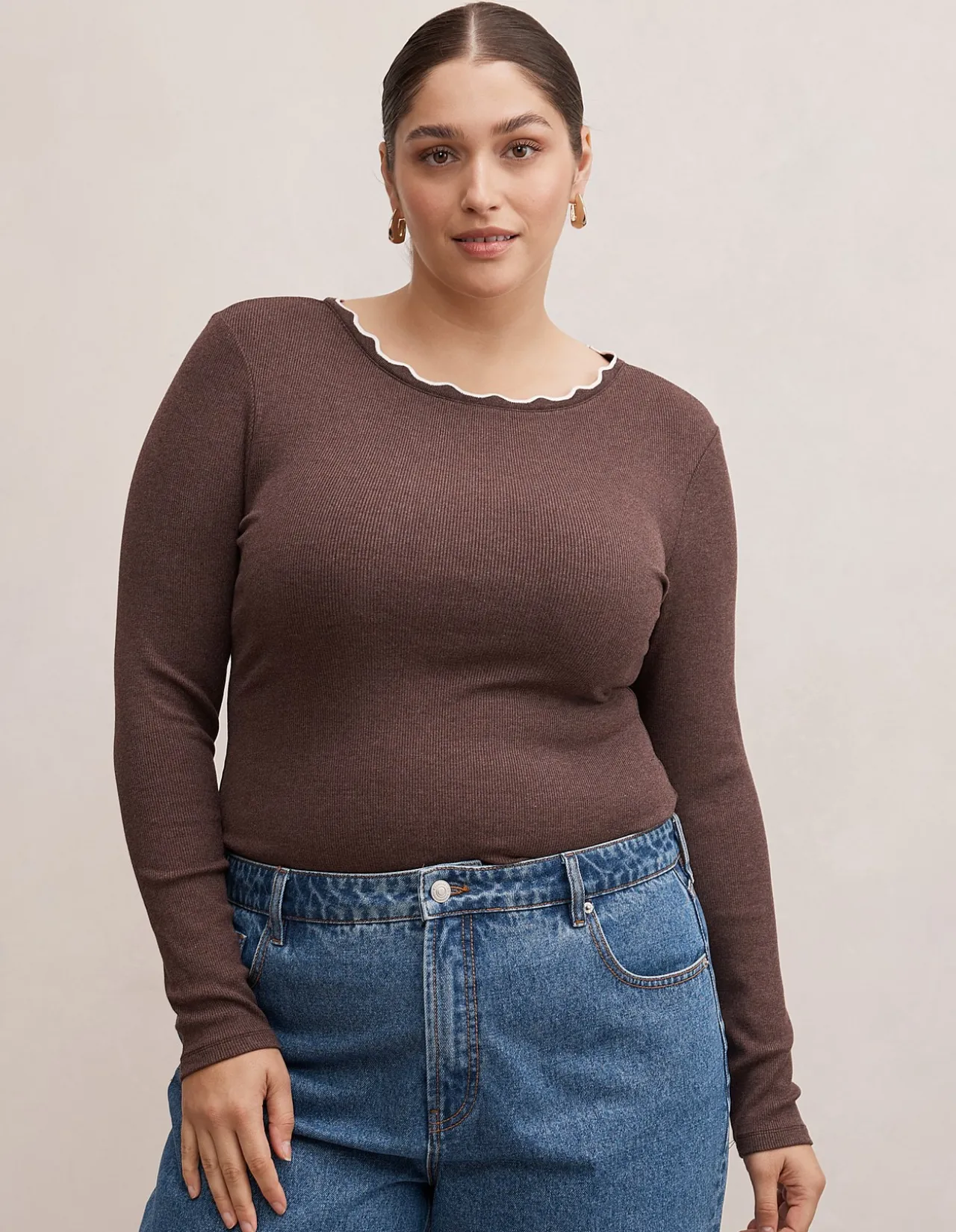 REBECCA CURVE SCALLOP LONG SLEEVES TOP