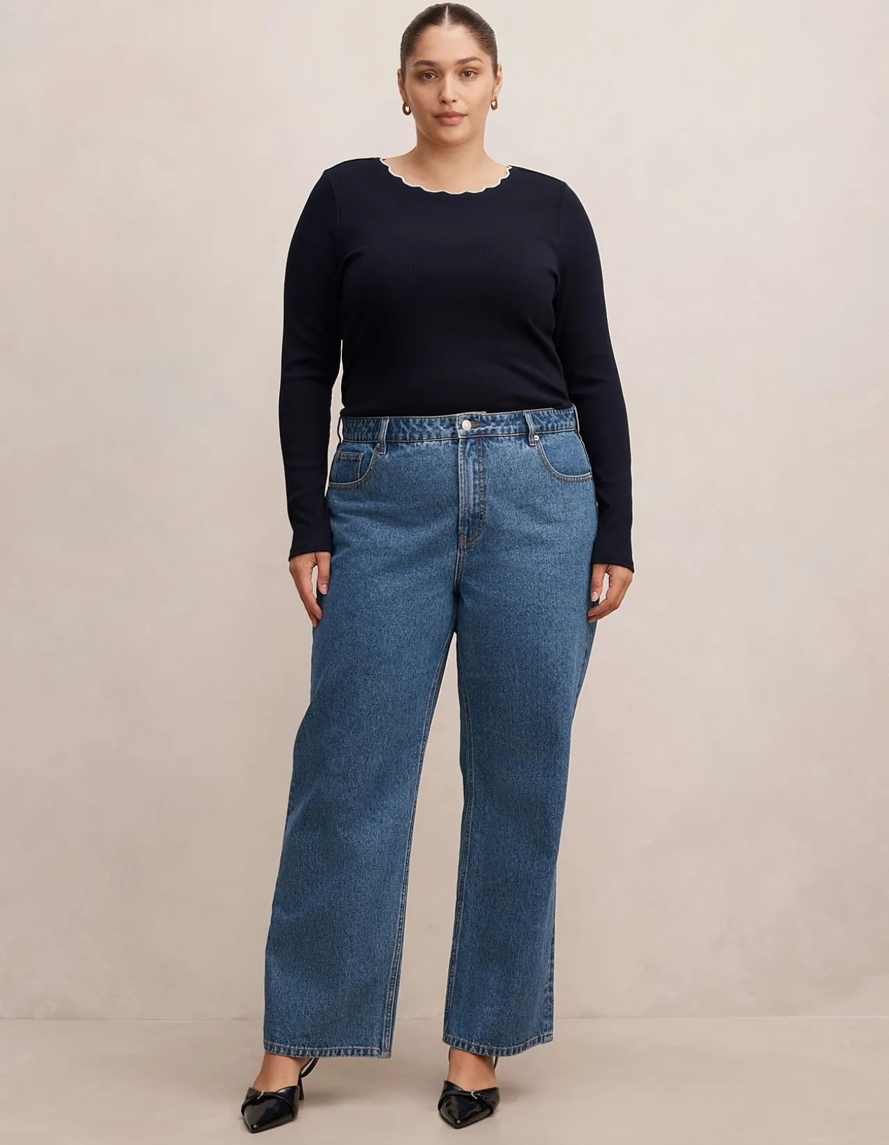 REBECCA CURVE SCALLOP LONG SLEEVES TOP