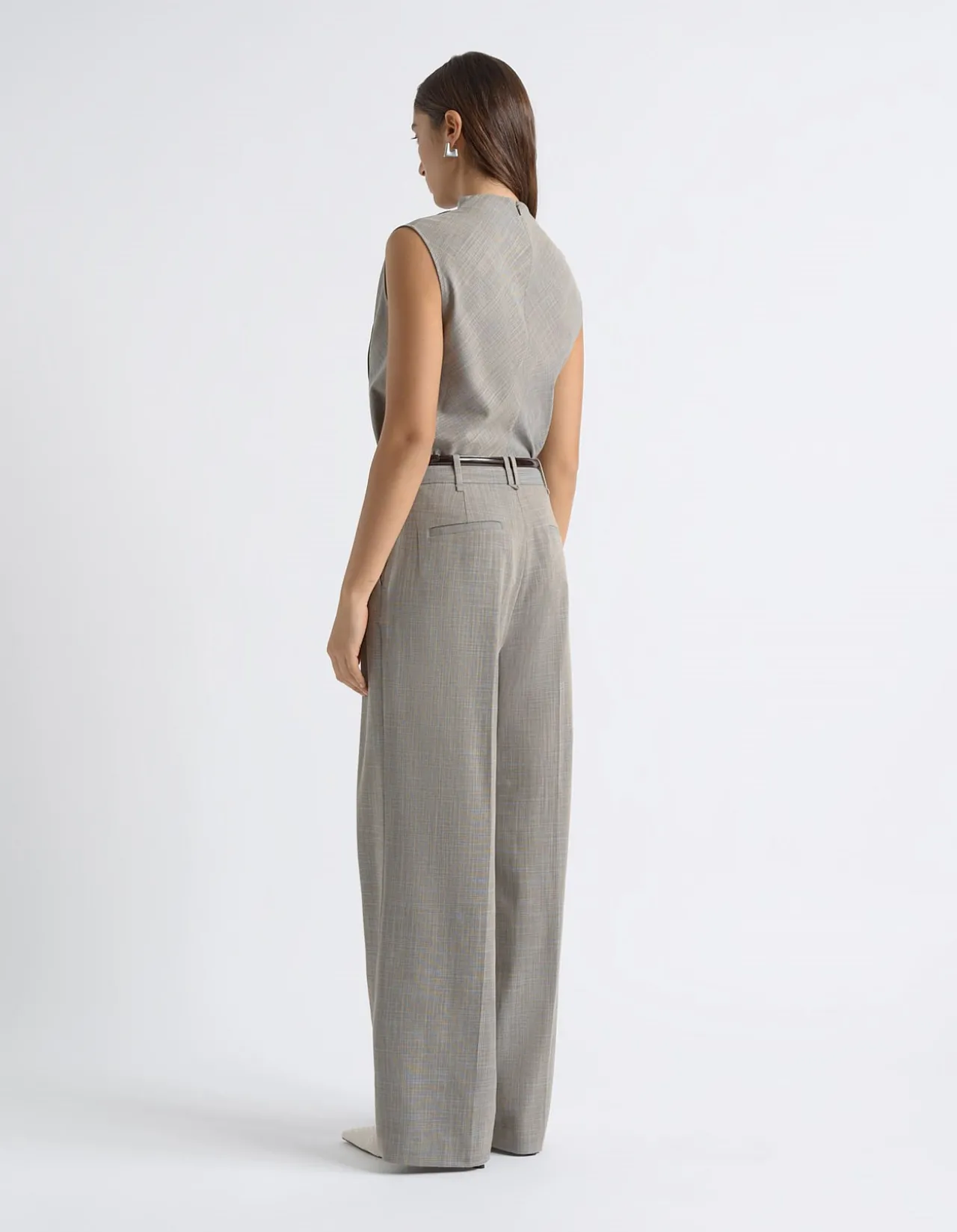 RELAXED PIN TUCK PANT