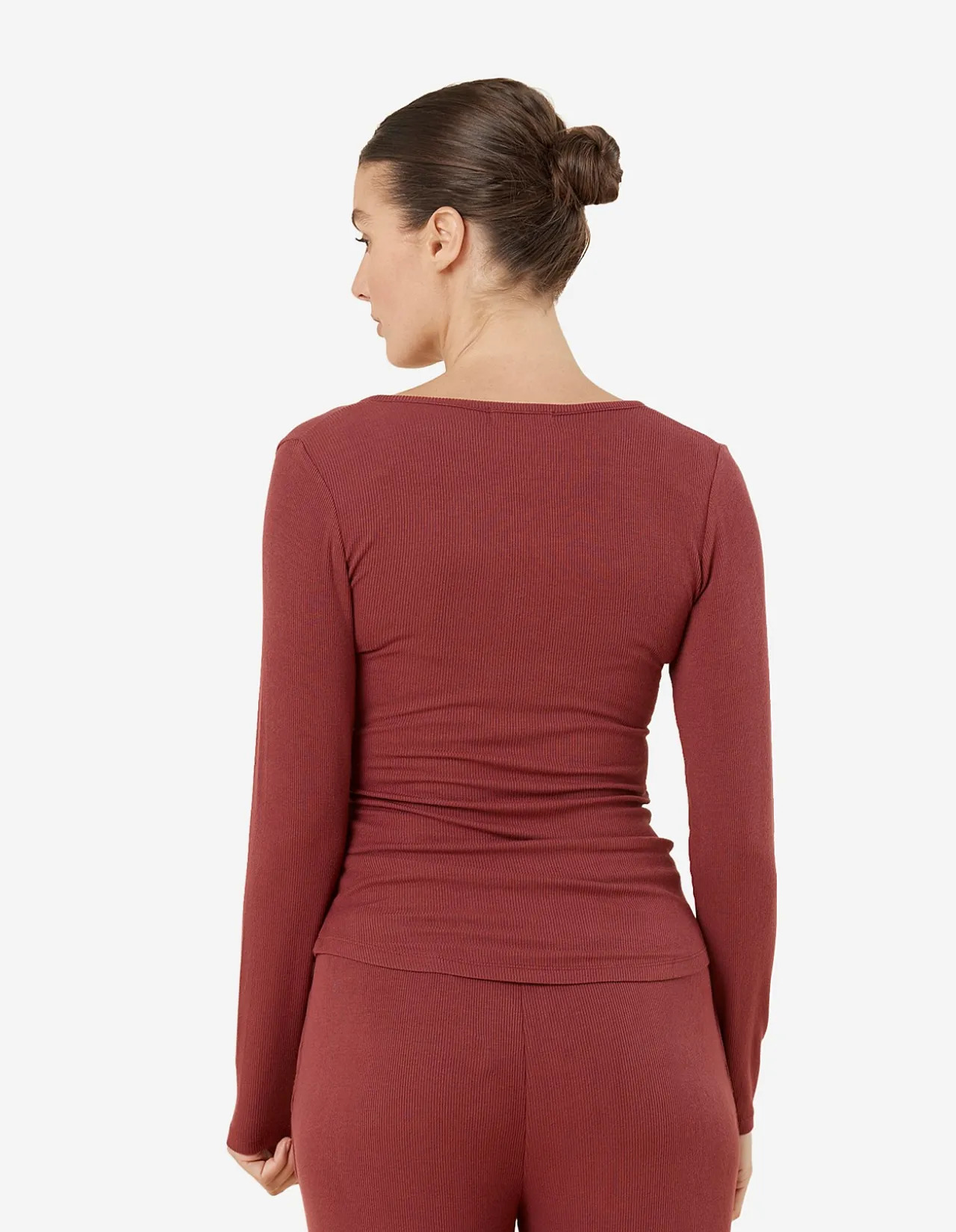 RIBBED LONG SLEEVE HENLEY