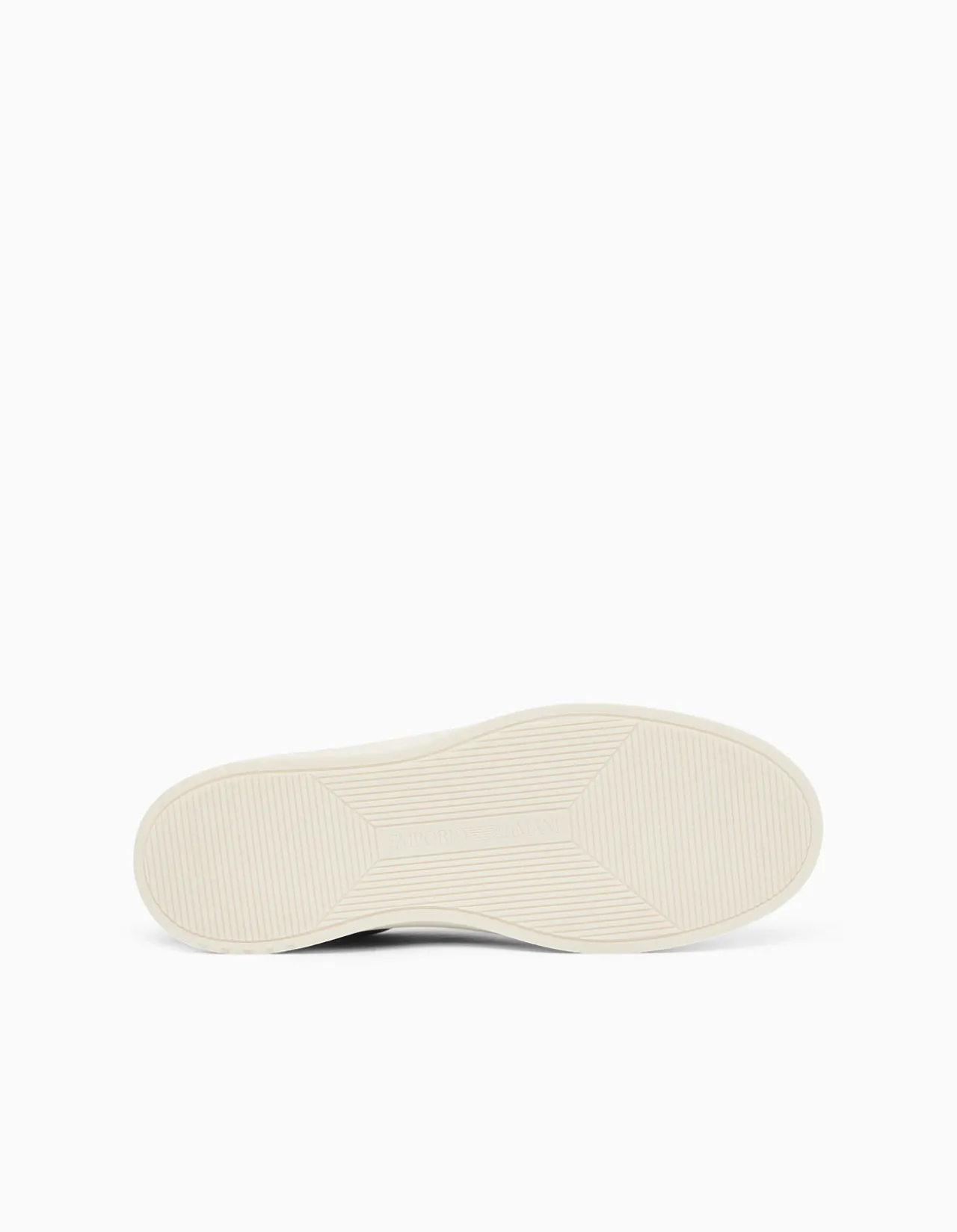 Runn Spors-Style Sneaker with Embossed Logo