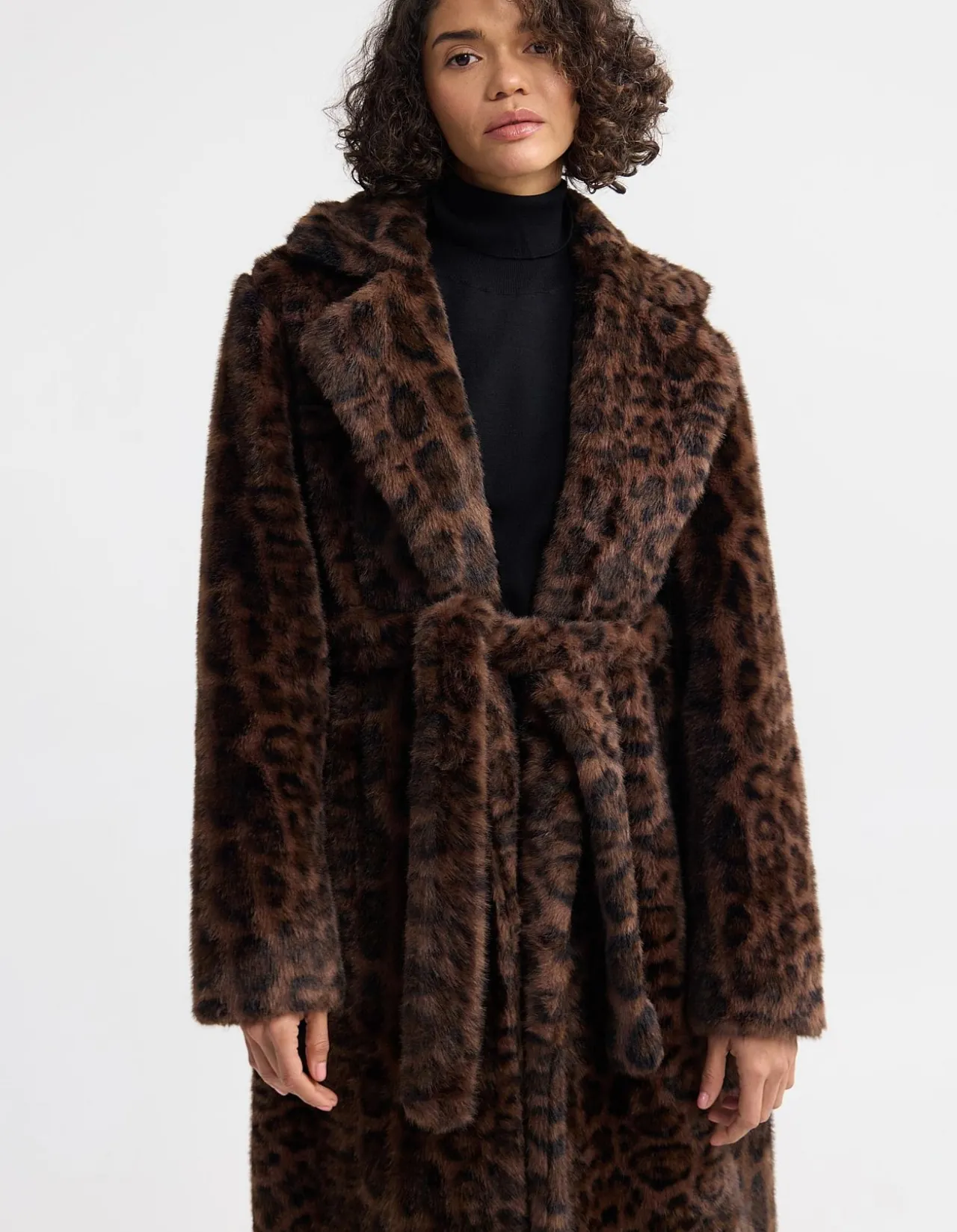 SASKIA FAUX FUR COAT