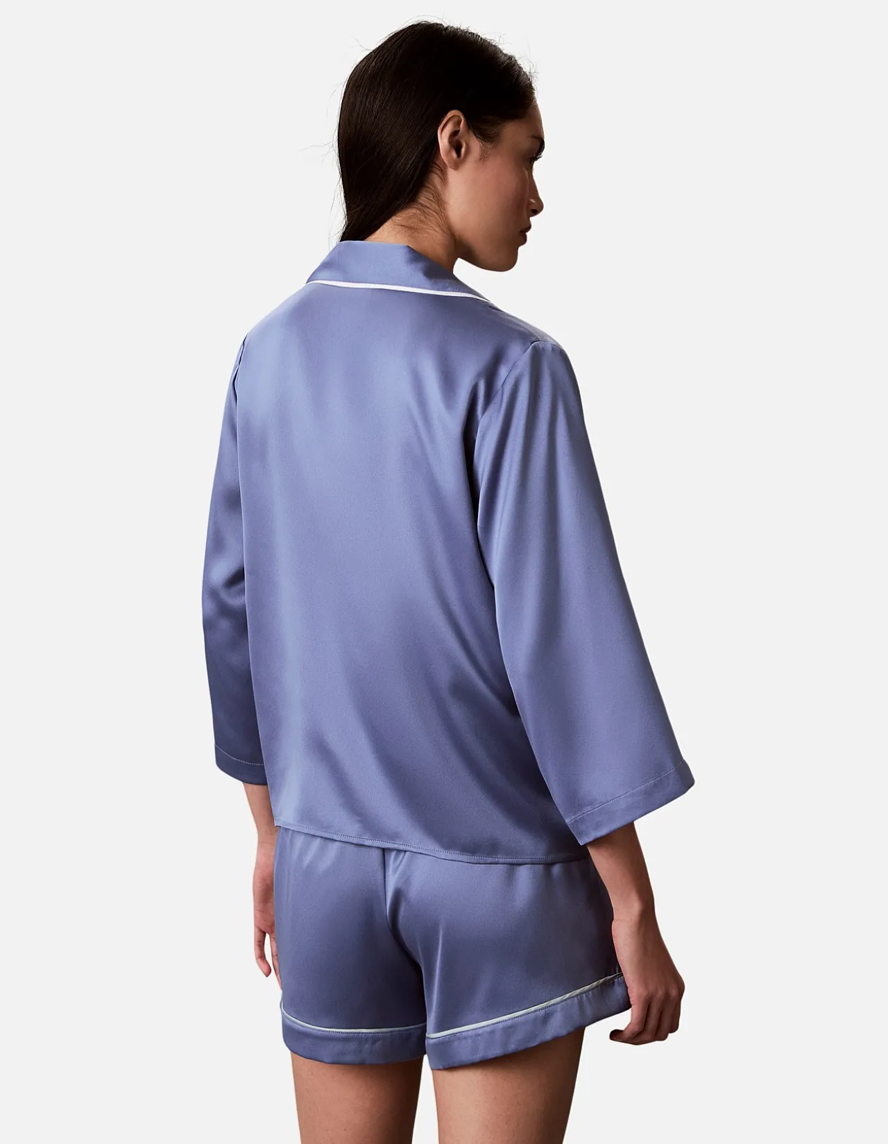 SATIN SHEEN SATIN SS SHIRT