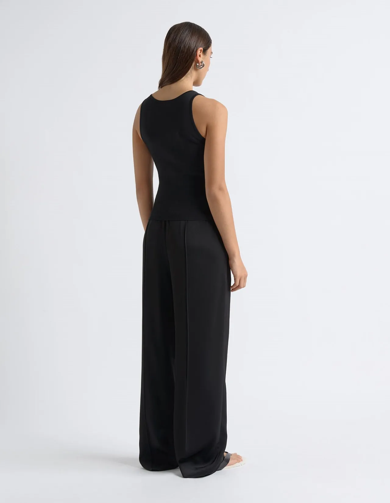 SCOOP NECK TANK