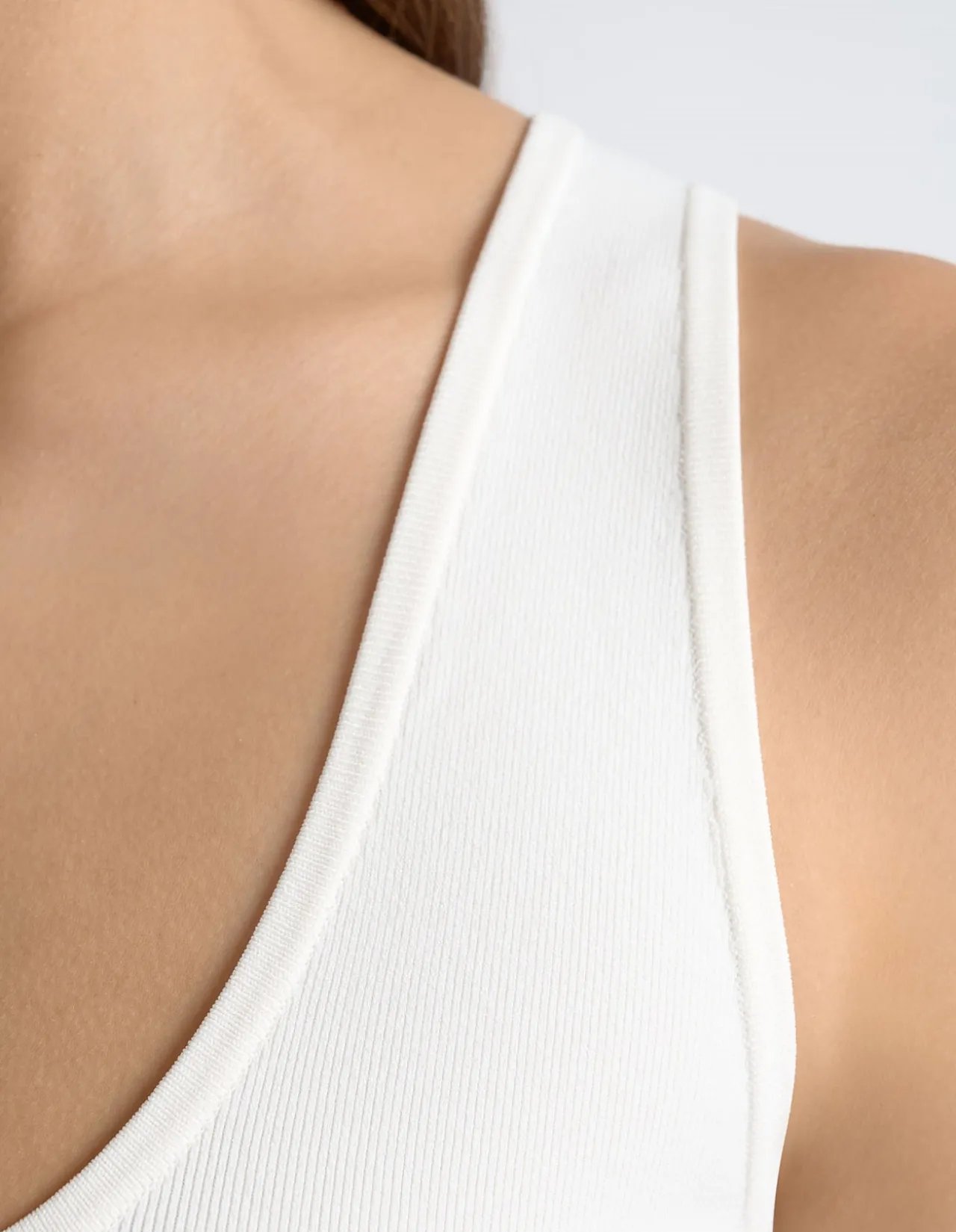 SCOOP NECK TANK