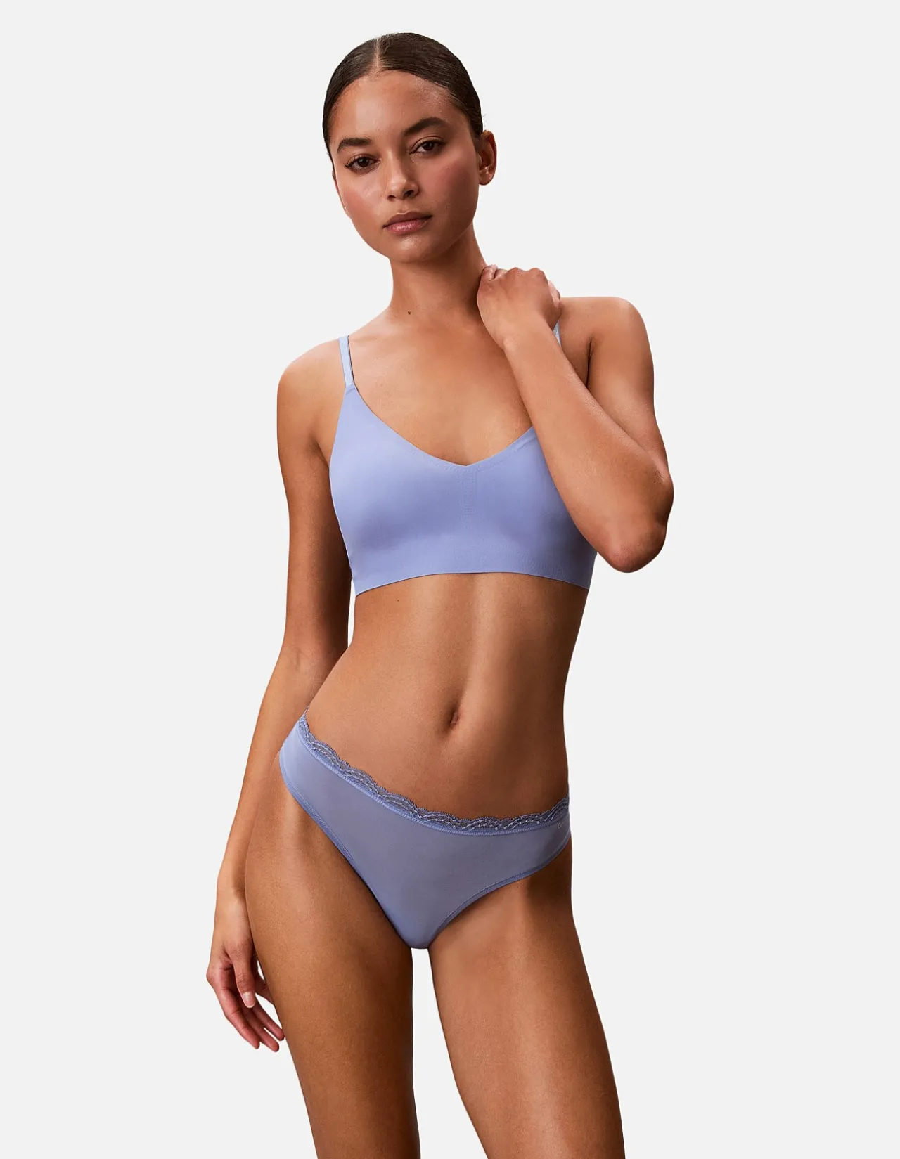 SENSUAL LACE TRIM THONG