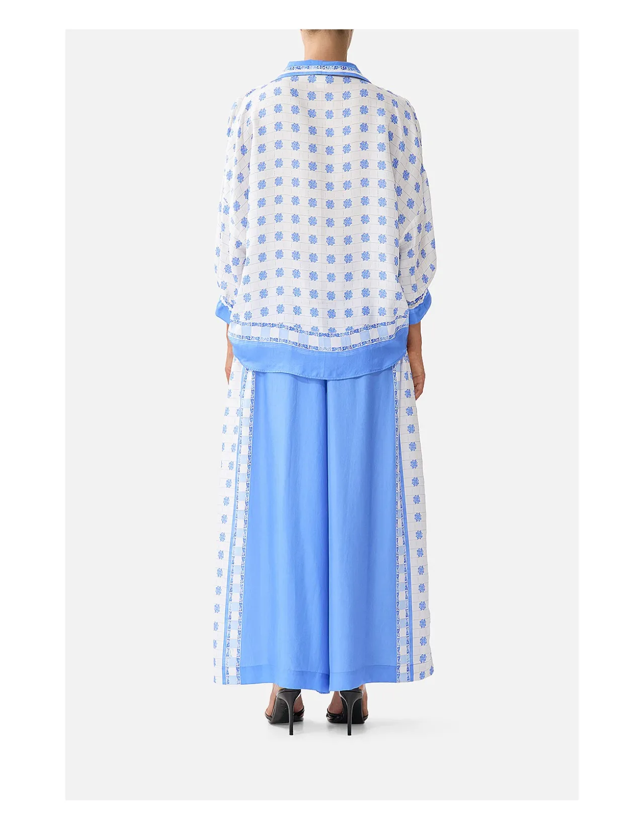 SHIRT WITH GATHERED CUFF