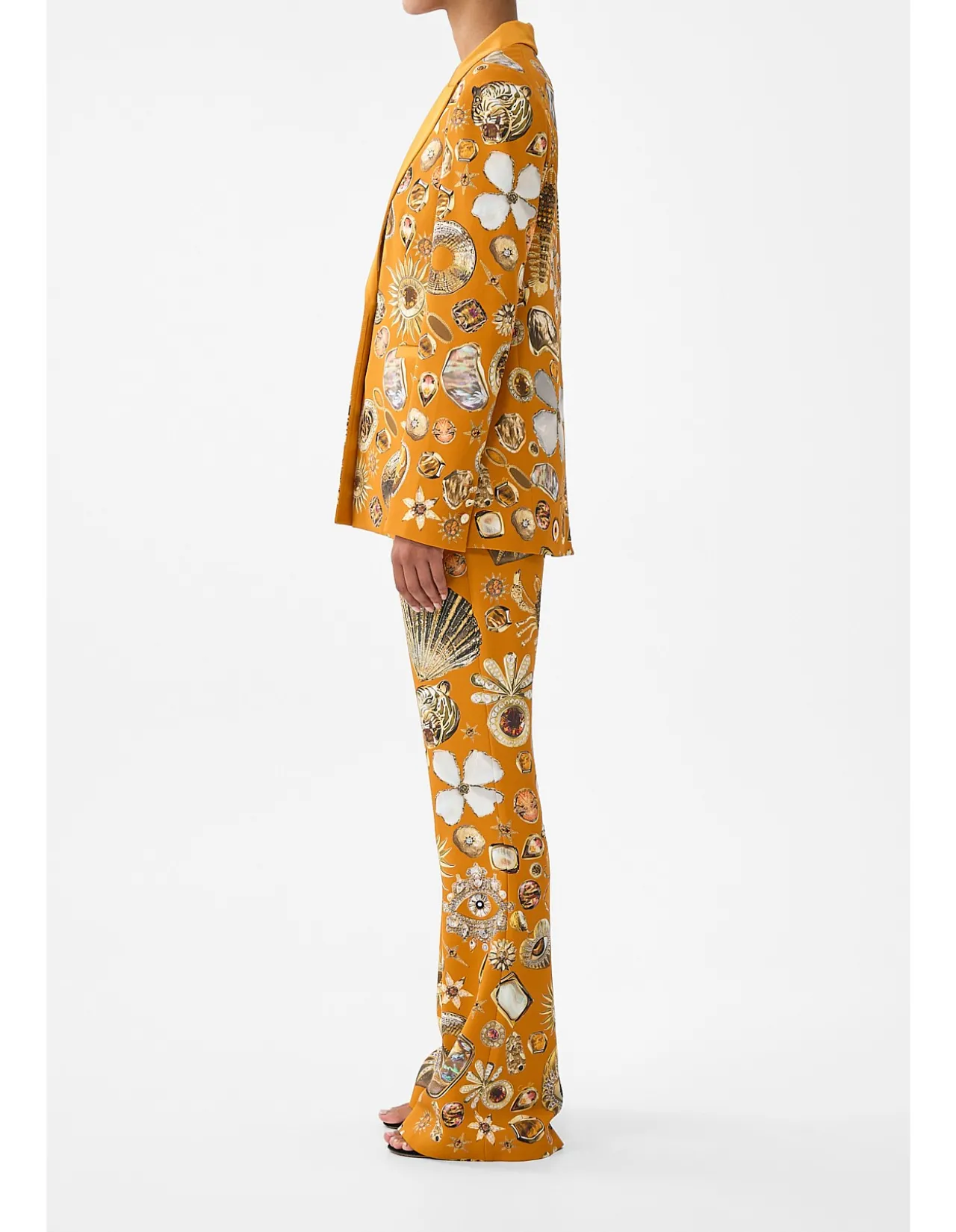 SINGLE BREASTED PEAK COLLAR BLAZER