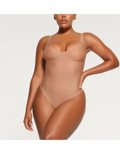 SKIMS BODY PLUNGE BODYSUIT