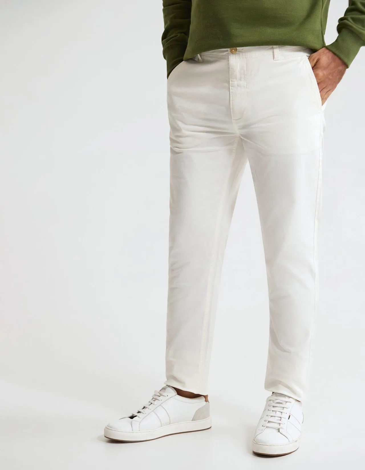 SLIM FIT CHINO