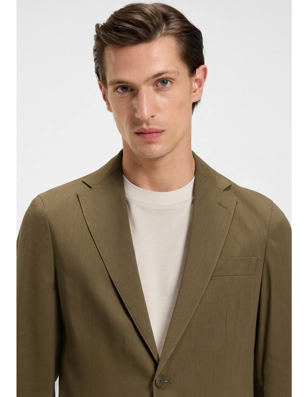 Slim-fit jacket in a linen blend