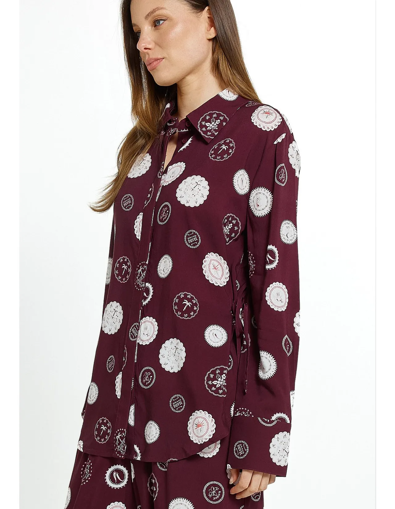 STAMP TIE SHIRT