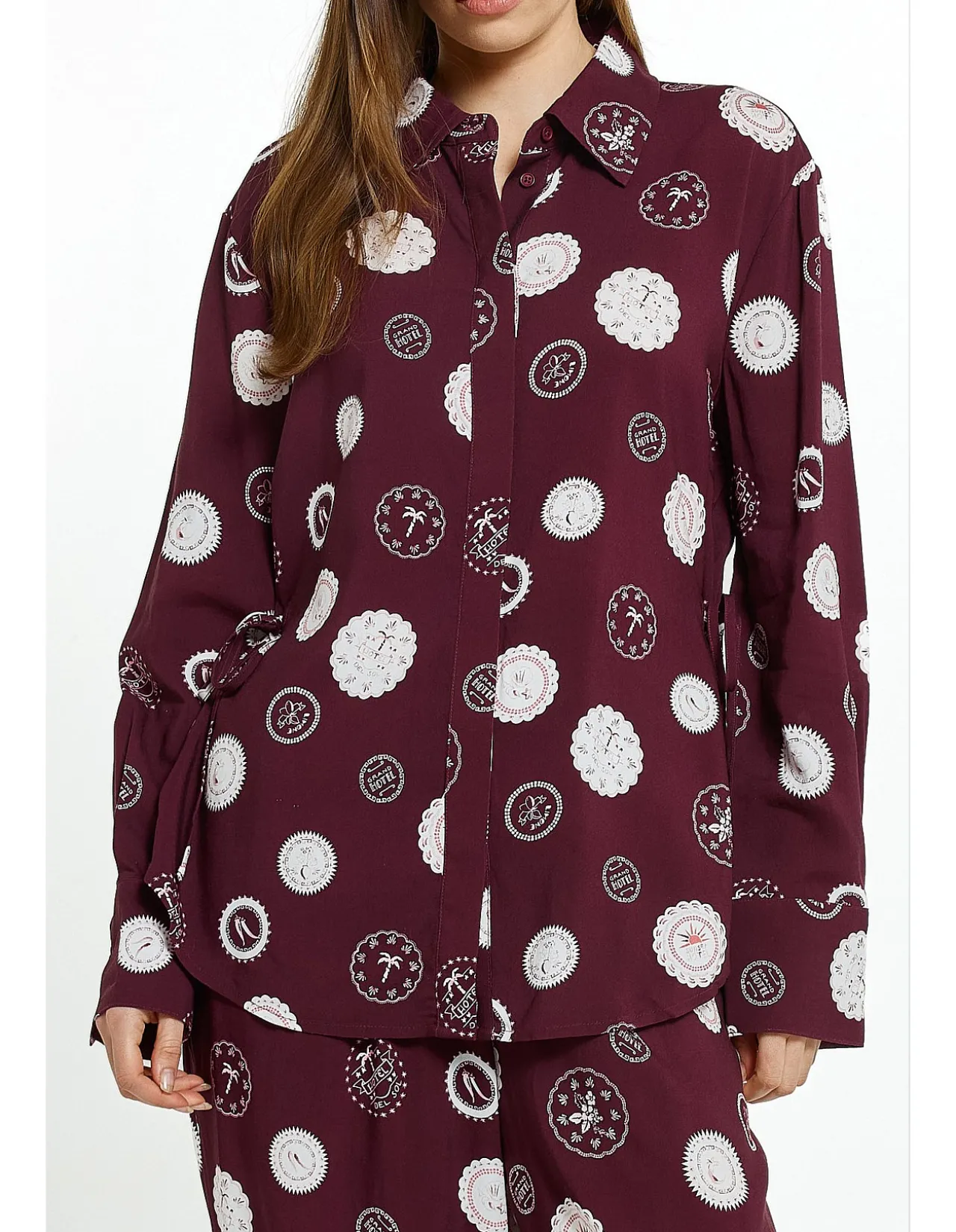 STAMP TIE SHIRT
