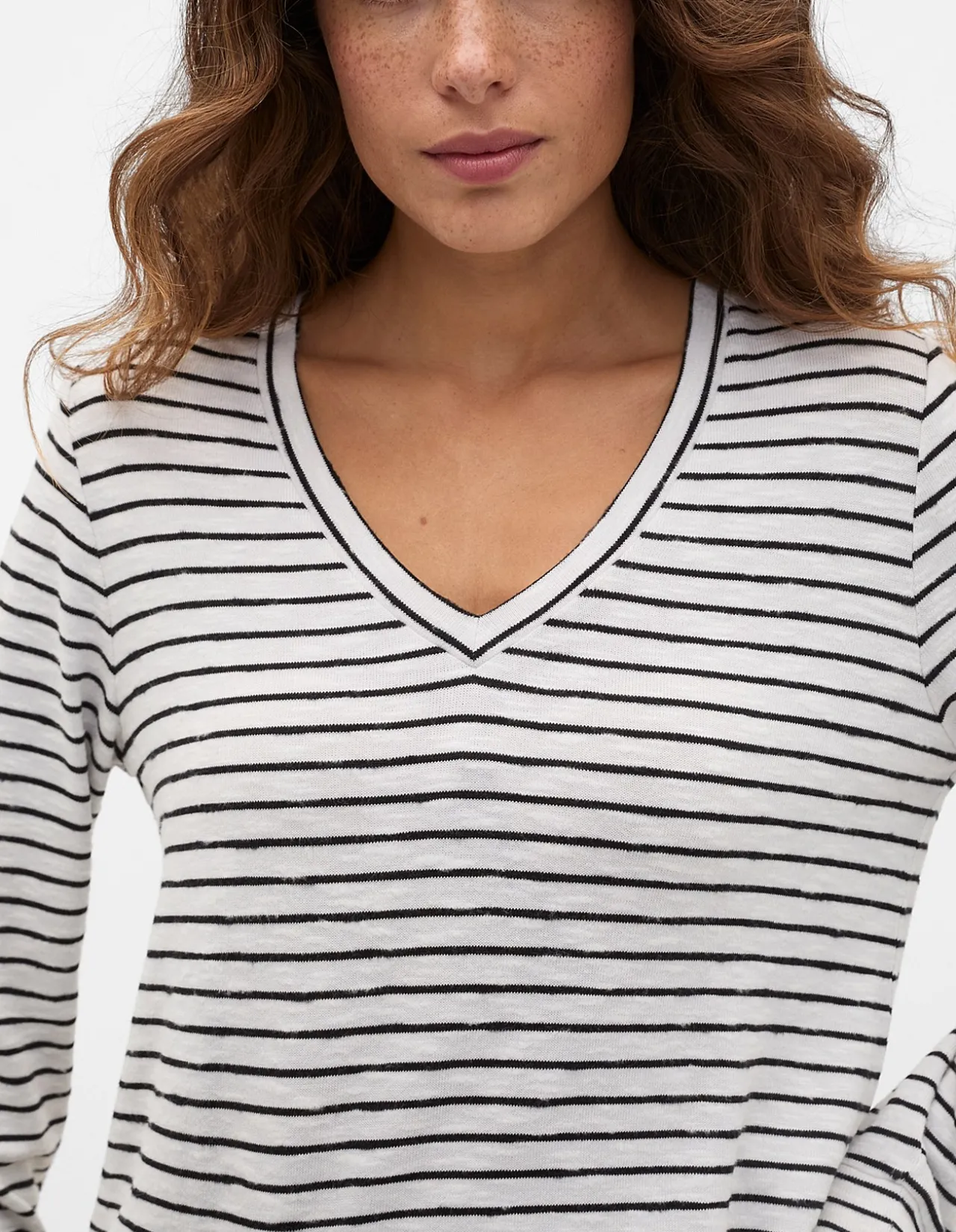 SUPERSOFT V NECK TOP