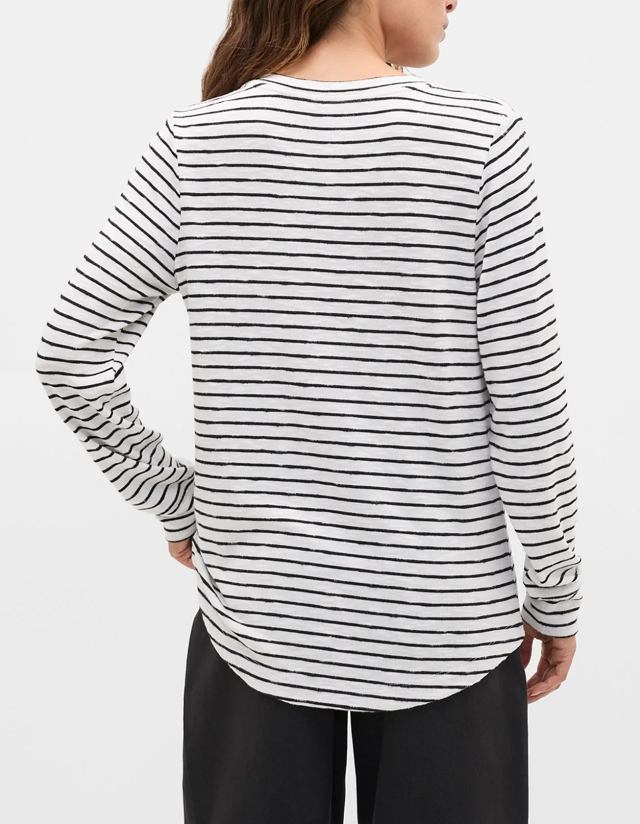 SUPERSOFT V NECK TOP