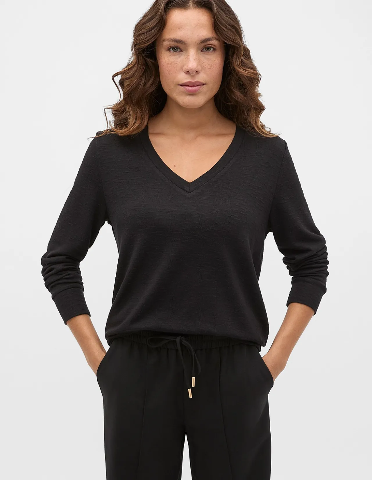 SUPERSOFT V NECK TOP