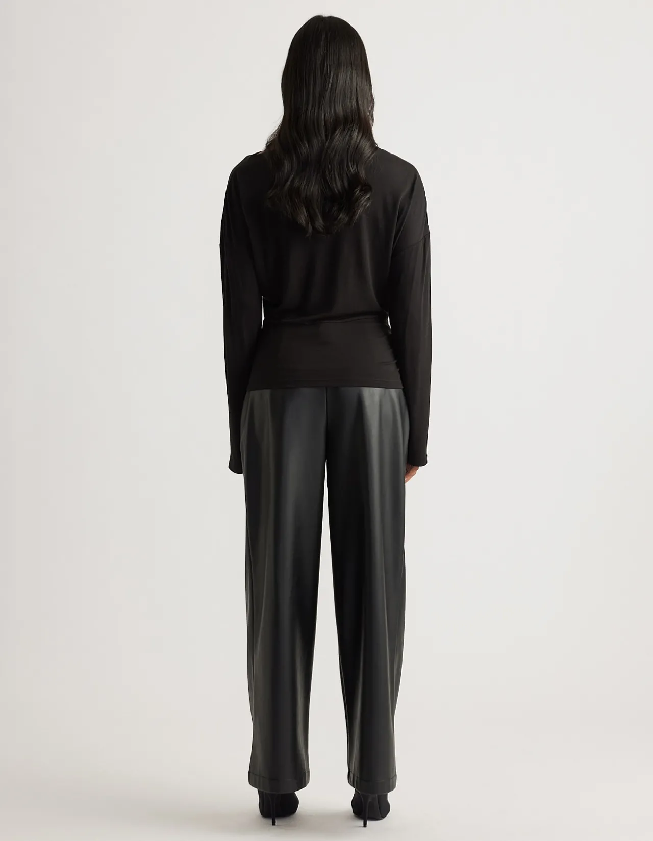 TAHLIA CINCHED LONG SLEEVE TOP