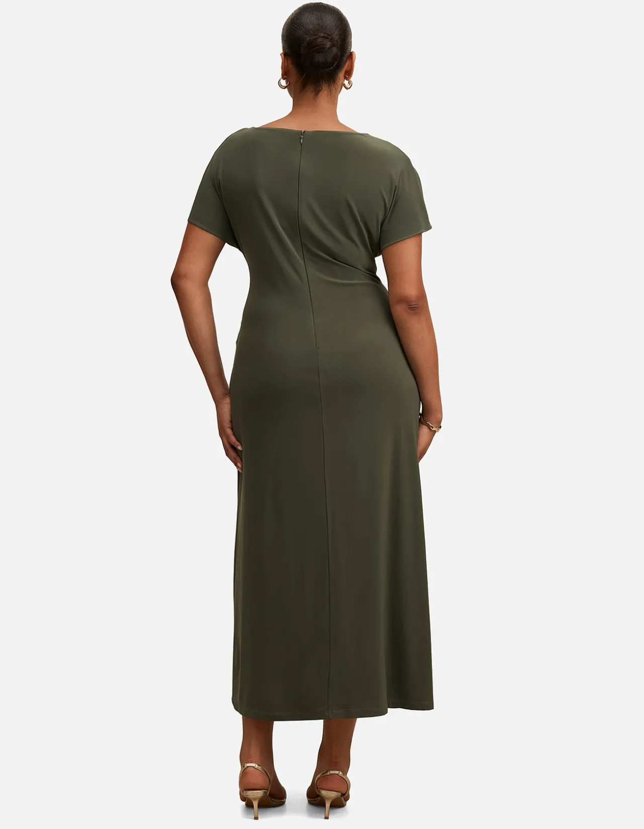 TAHNEE CURVE GROWN ON SLEEVES MAXI DRESS
