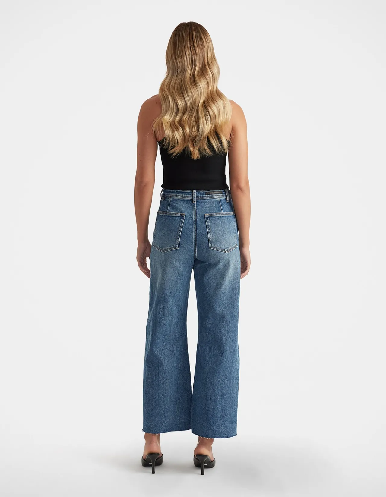 Tahni High Rise Wide Leg Cropped Jeans
