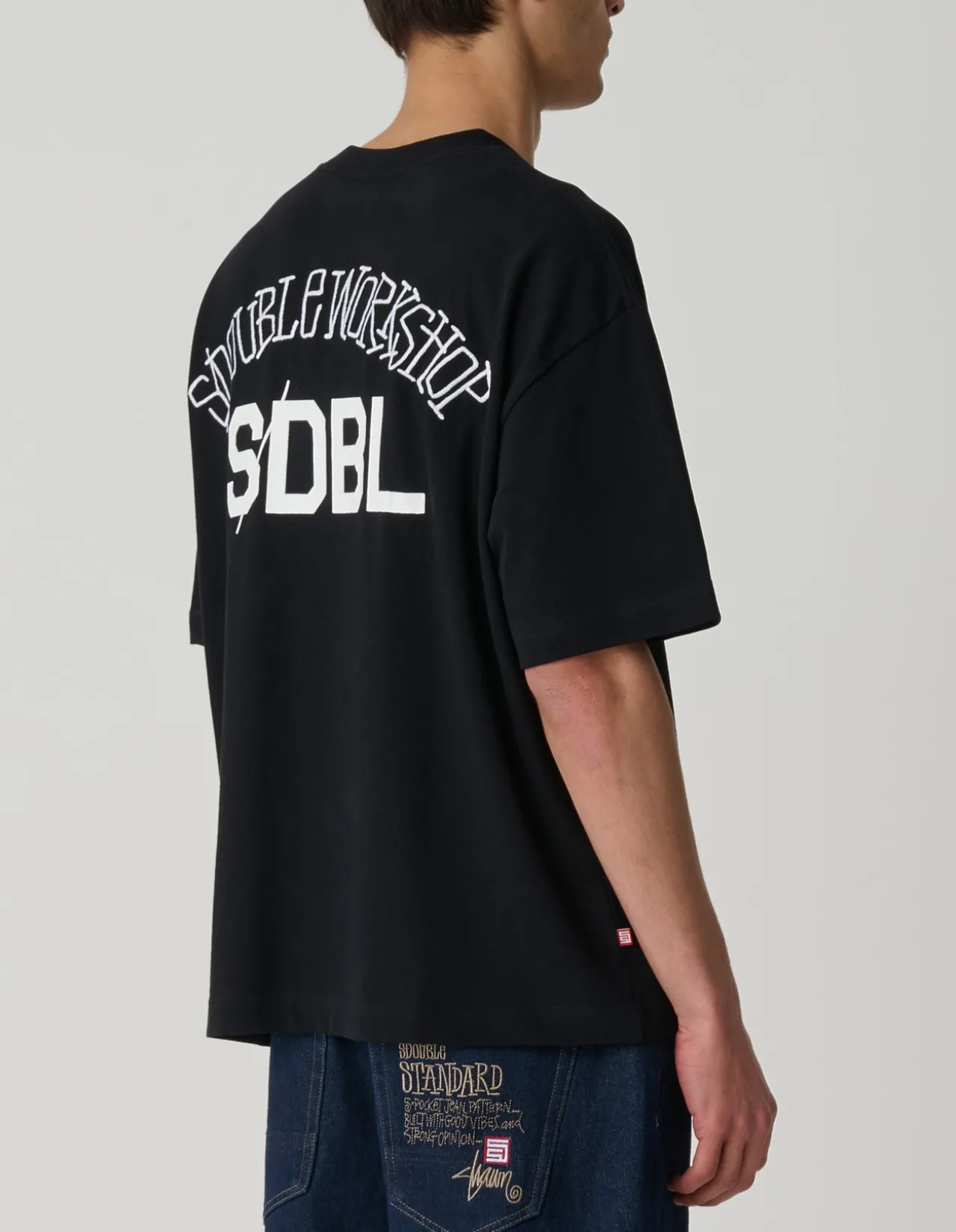 TEAM HEAVYWEIGHT POCKET T-SHIRT