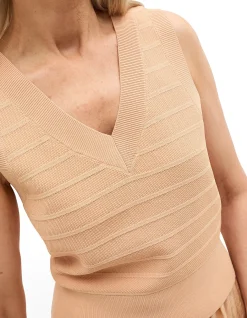 TEXTURED KNIT VEST