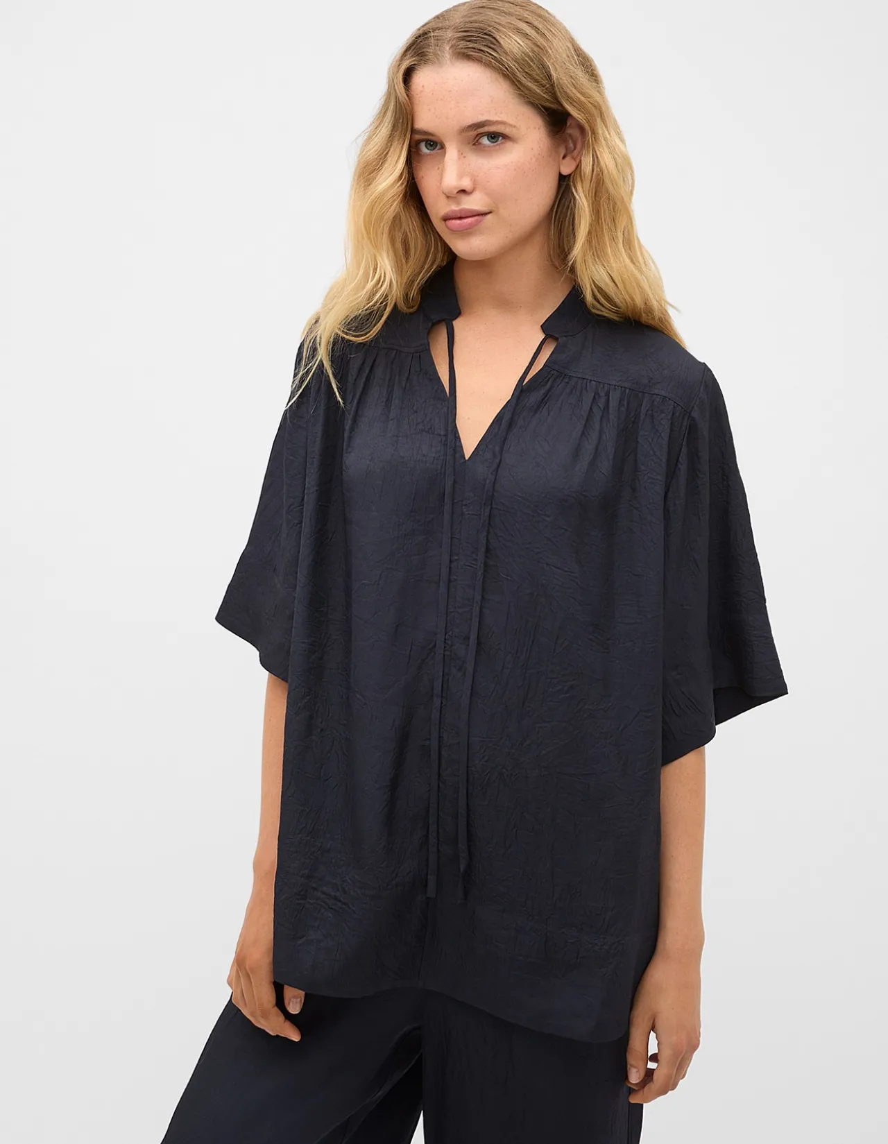 TEXTURED SATIN BLOUSE