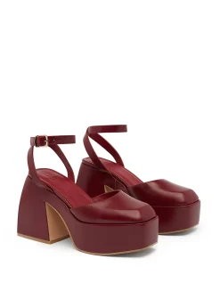 THE TWIGGY RED PLATFORM
