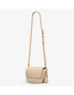 THE MEDIUM FLAP BAG