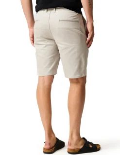 TONGARIRO SPORTS FIT 9" SHORT - SAND