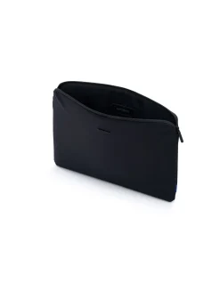 TRAVEL ESS. TECH LAPTOP SLEEVE 16 BLACK