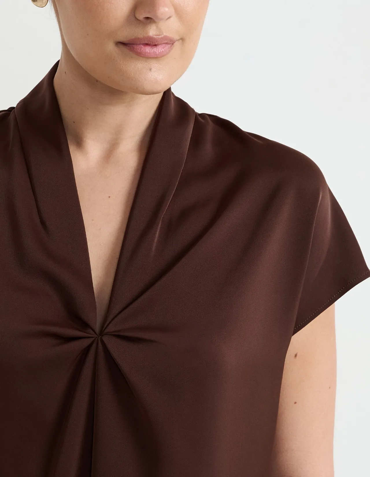TUCK FRONT SHORT SLEEVE TOP