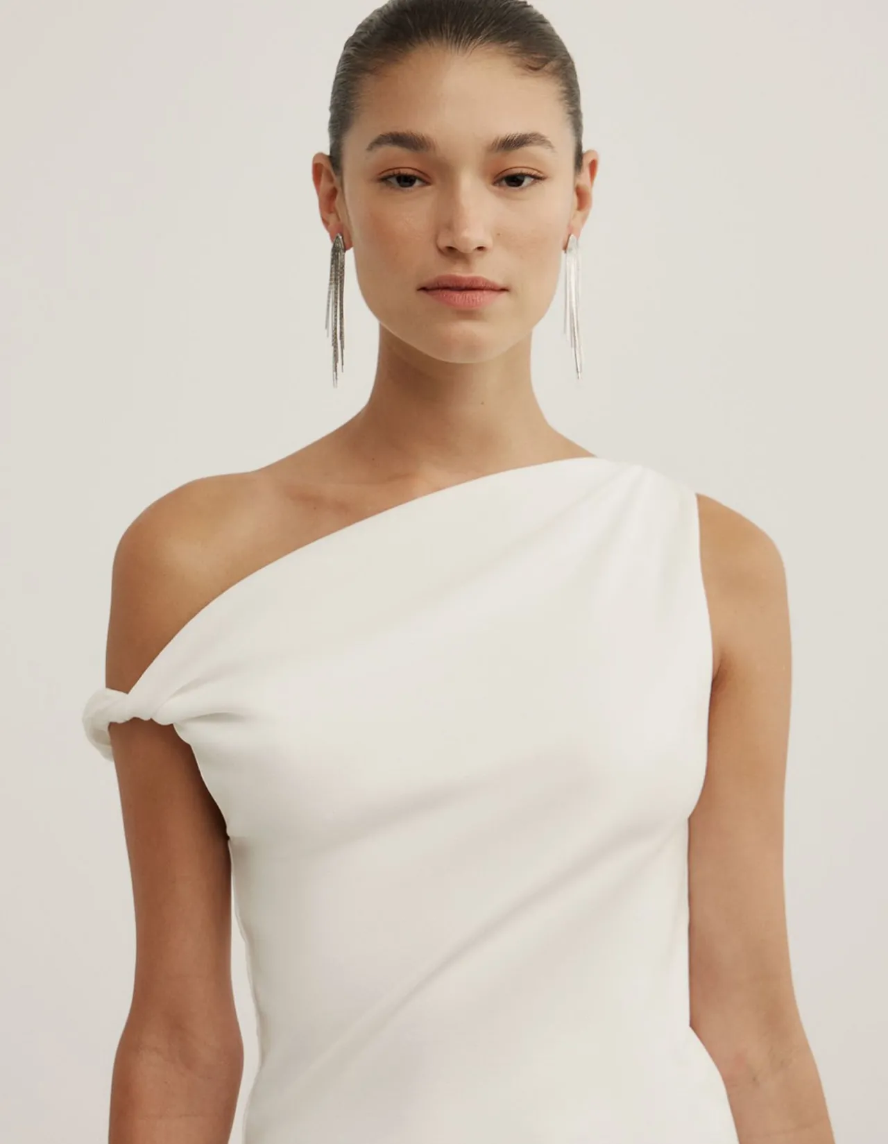 Twist Asymmetric Top