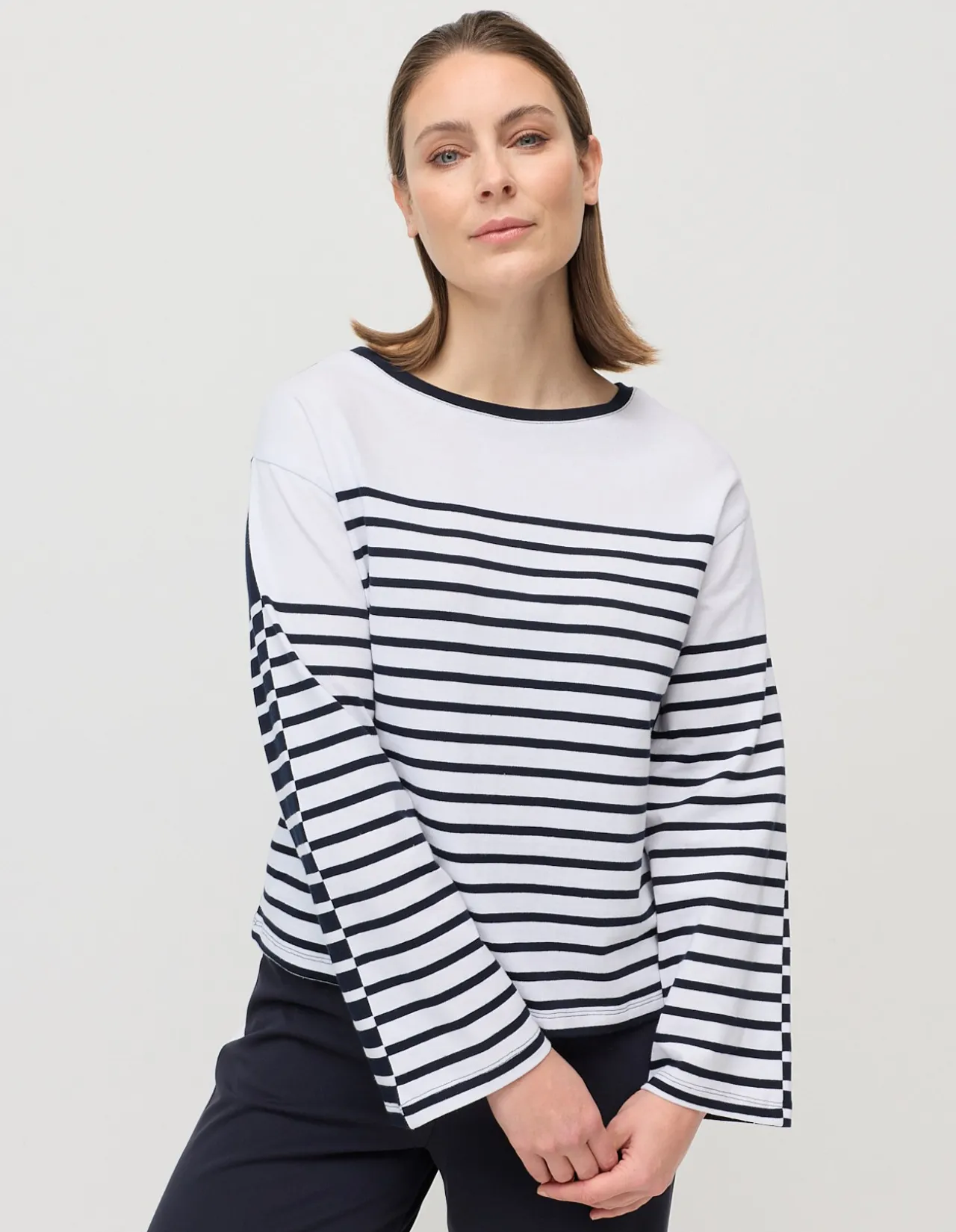 TWO WAY STRIPE SWEATER