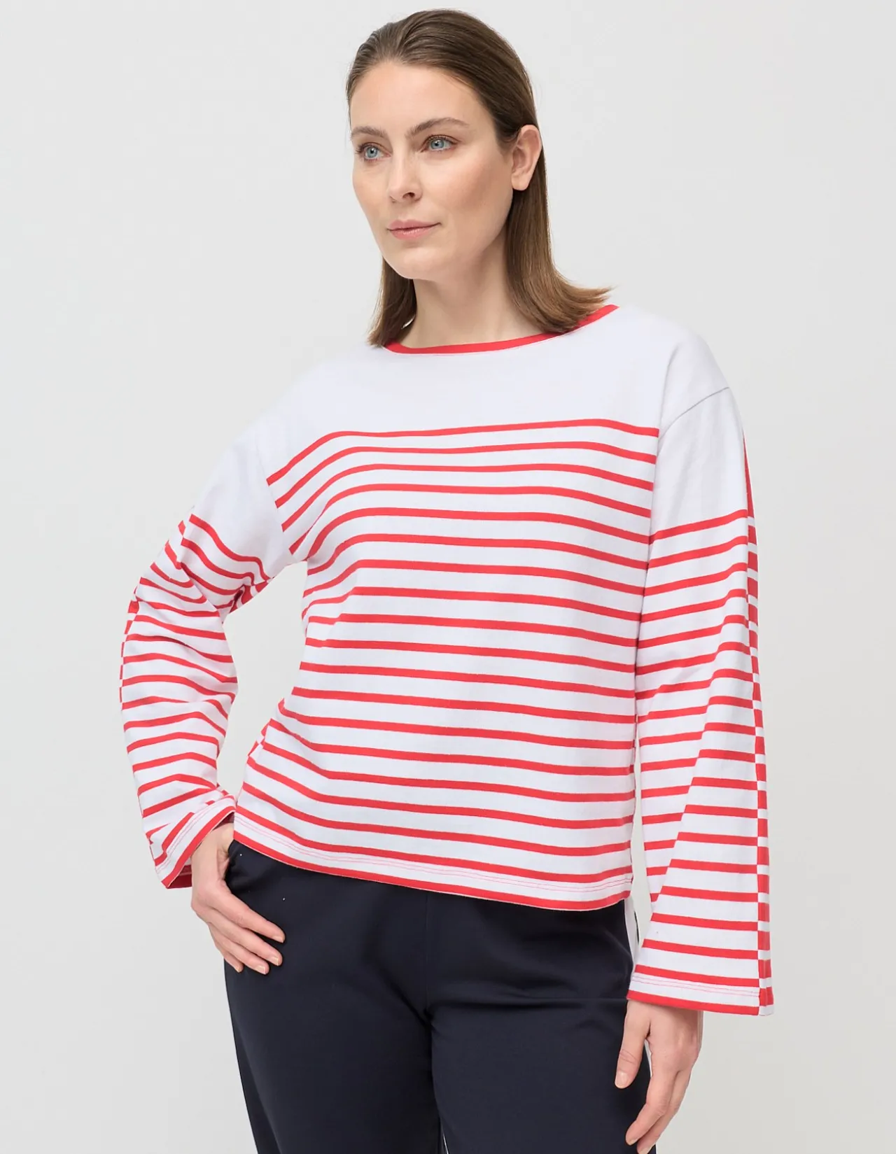 TWO WAY STRIPE SWEATER