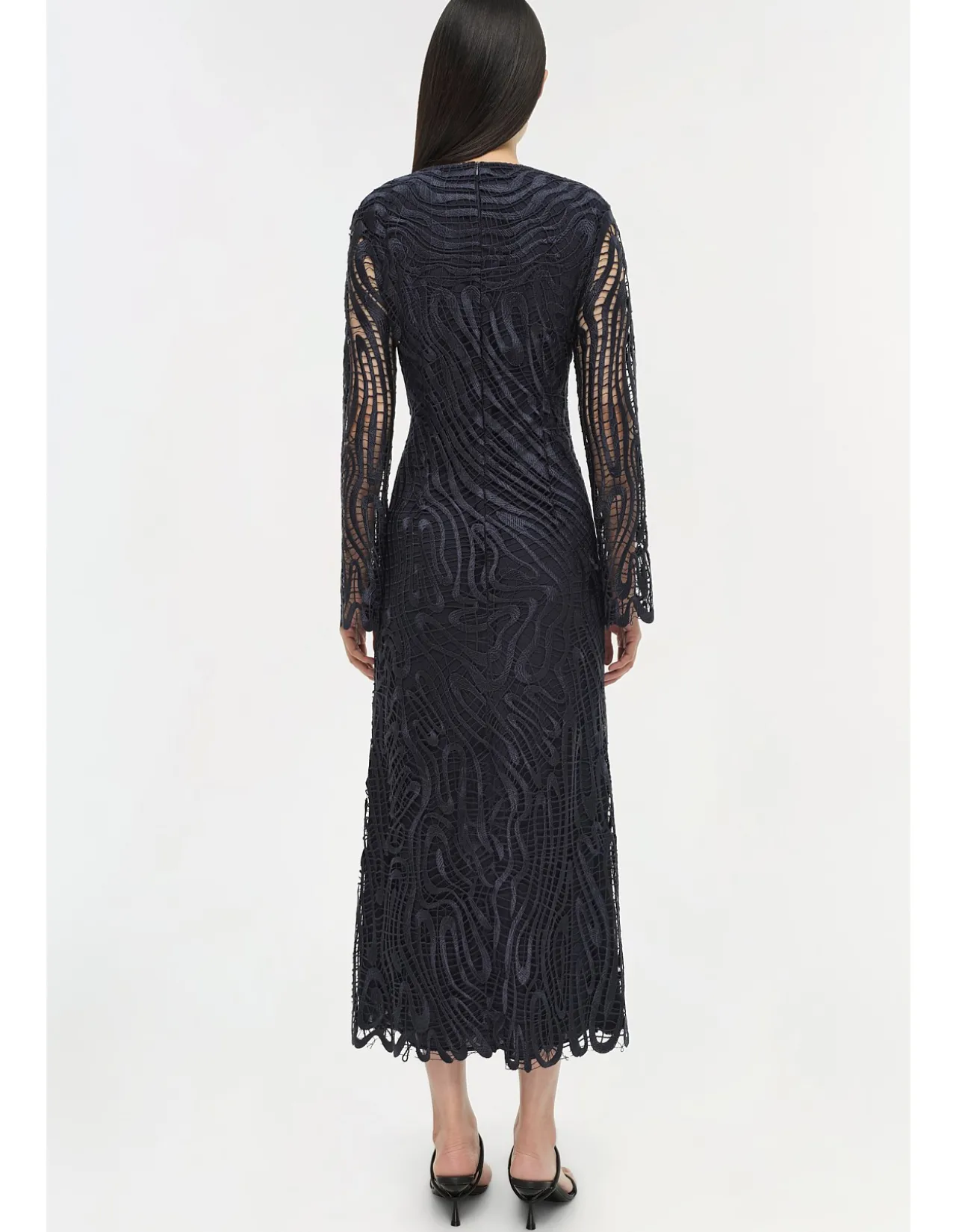 Vanina Intricate Marbled Guipure Long Sleeve Midi Dress Midnight