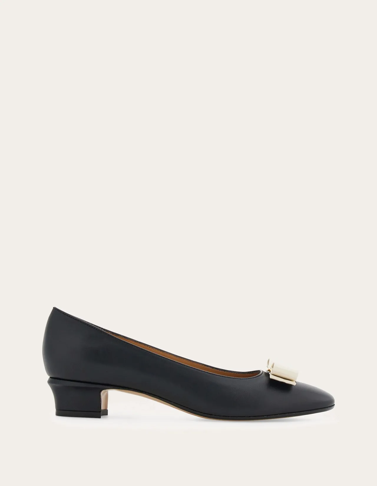 VARA BOW BLOCK HEEL PUMP