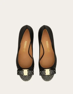 VARA BOW PUMP WITH CRYSTALS