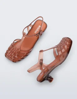 VIXEN KITTEN HEEL