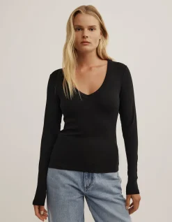 V-Neck Long Sleeve Top