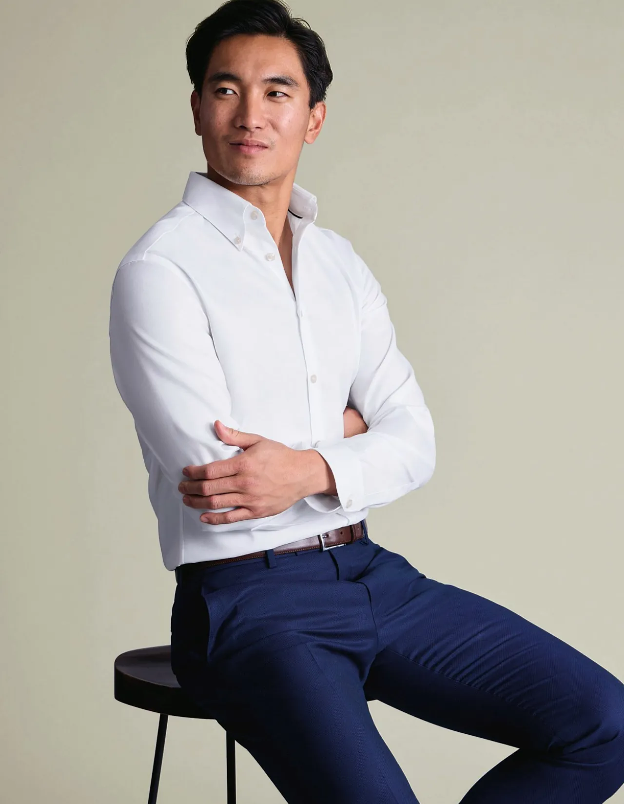 White non-iron stretch pinpoint oxford button-down slim fit shirt