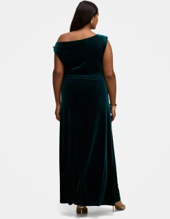 WINSLET CURVE OFF SHOULDER VELVET GOWN
