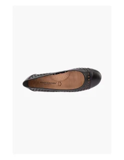 WOMEN'S JOAN SHOE